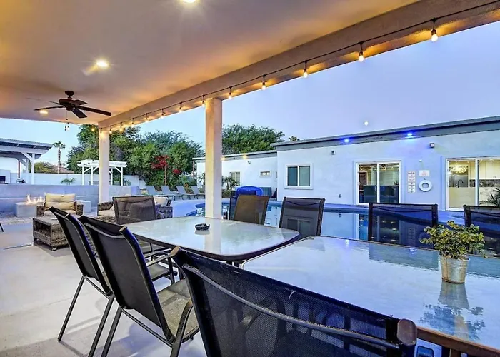 9 Large Bedrooms Basketball Court Hottub Phoenix